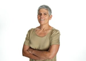 إيلا الكلعي: “الاقتصاد ينمو  لكن ذلك لا يعود بالفائدة على الجميع”