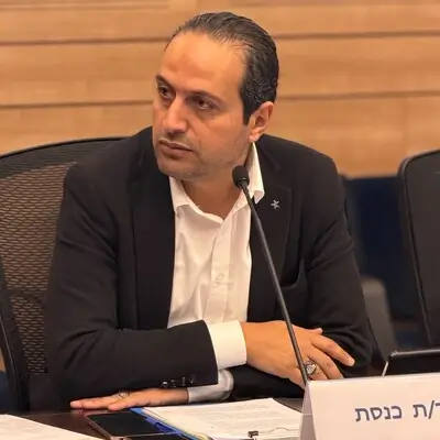 الدولة لا تعرف كم معلمًا عربيًا ينتظر فرصة عمل 3 6a97b76e229a432e9b1e91d2 סמיר בן סעיד