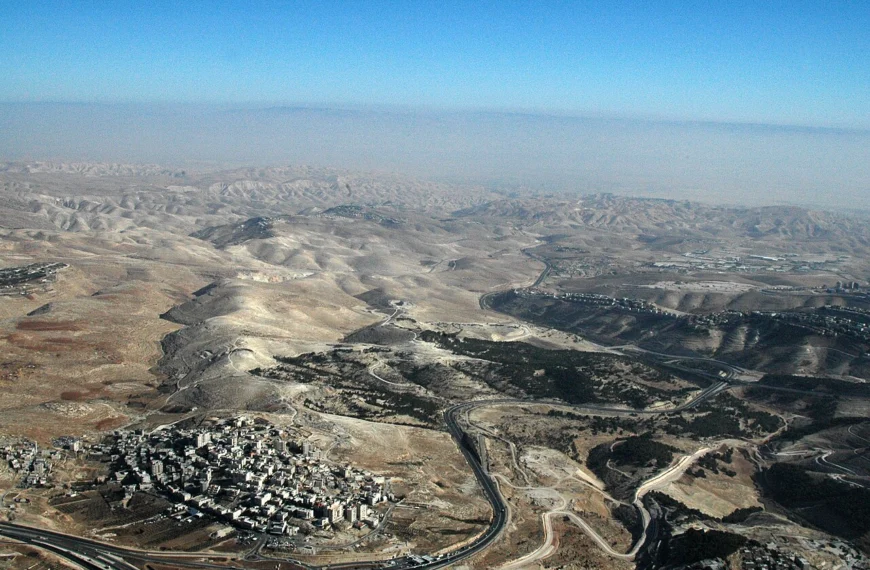 هكذا تكون بداية التحرر من الديون وتحقيق الاستقرار العائلي 4 المنطقة المشمولة ضمن مخطط E1، الصورة: ويكيميديا