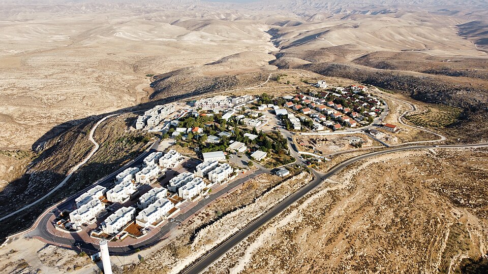 بريطانيا تدرس توسيع العقوبات لتشمل بنوكًا إسرائيلية بسبب تمويل الاستيطان 2 Photo 6554053 DJI 453 jpg 4082353 0 2020111315058 photo original