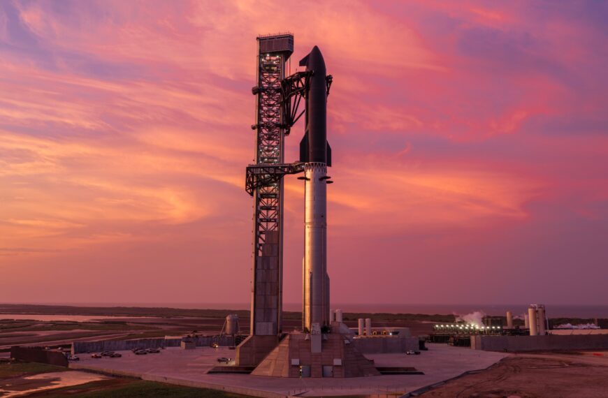 SpaceX تعتزم استثمار 100 مليار دولار لبناء أكبر ميناء فضائي في العالم
