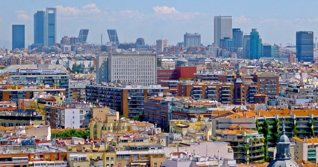 أحياء سكنية في مدريد، صورة توضيحية، المصدر: ويكيميديا