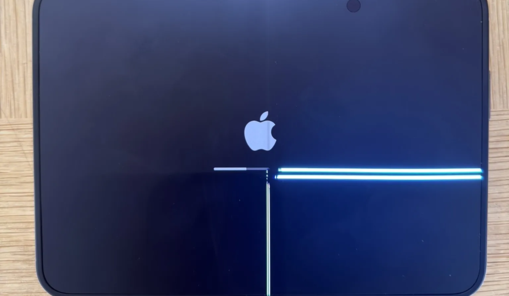 الزبائن يشتكون من iPhone Duo: الشاشة تتشقق بعد ساعات من الاستخدام 2
